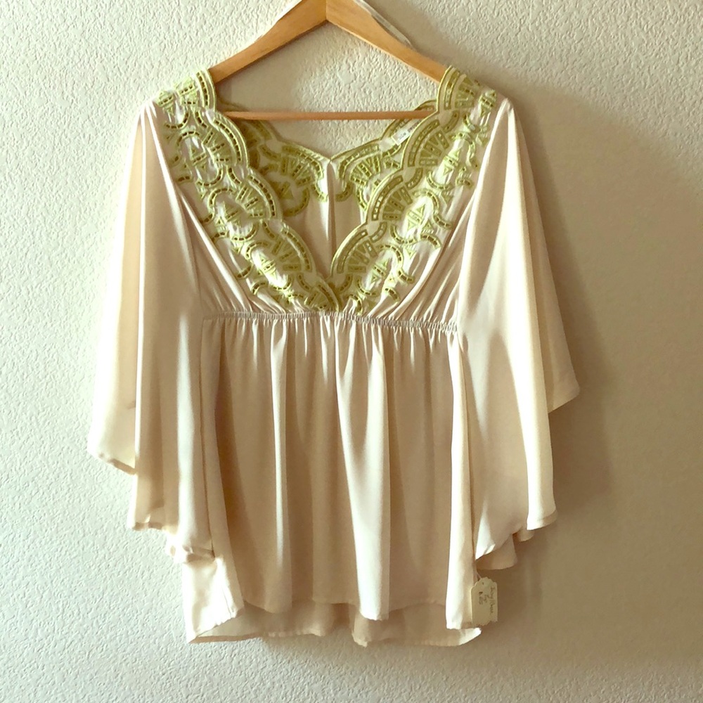 Blu Pepper Butterfly Sleeves Blouse SZ Large